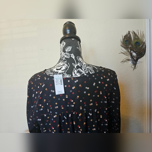 NWT Maurices polka dotted fall blouse ๐ w/ Zipper in front (Medium) ๐คโค๏ธ๐๐ค๐ค - Picture 3 of 16